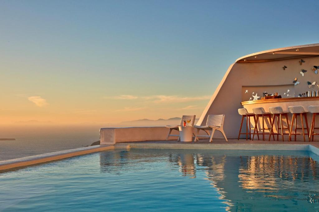 Piscina Infinita Astra Suites Santorini